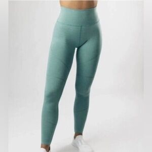 Alphalete  Green  Amplify Leggings